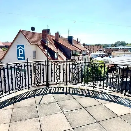 アパート Penthouse 2 Am Hildesheimer Hbf Mit Terrasse ヒルデスハイム