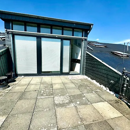 Penthouse 2 Am Hildesheimer Hbf Mit Terrasse アパート *