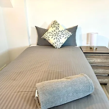 Penthouse 2 Am Hildesheimer Hbf Mit Terrasse アパート ヒルデスハイム