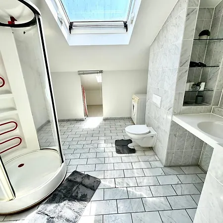 Penthouse 2 Am Hildesheimer Hbf Mit Terrasse * ヒルデスハイム